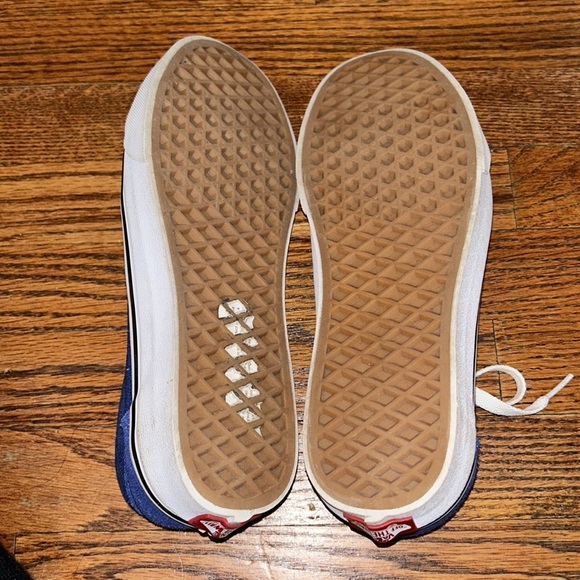 Blue and white vans - Picture 2 of 4